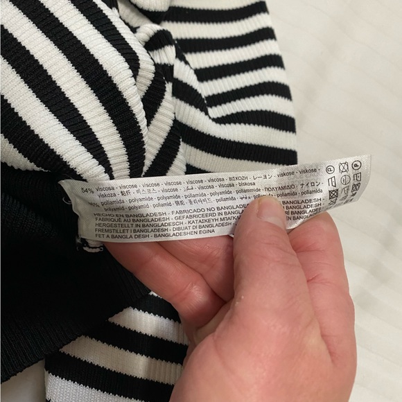 Zara Striped Puff Sleeve Corset Crop Turtleneck Sweater Black/White size Small - Picture 9 of 11